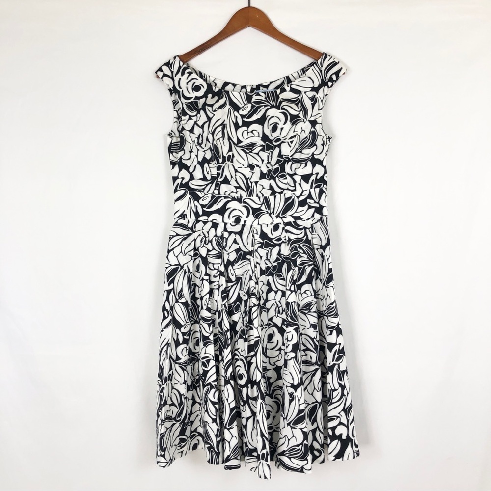 Blumarine Floral Mini Swing Dress White Black Size EUR 36/US 8 Italy